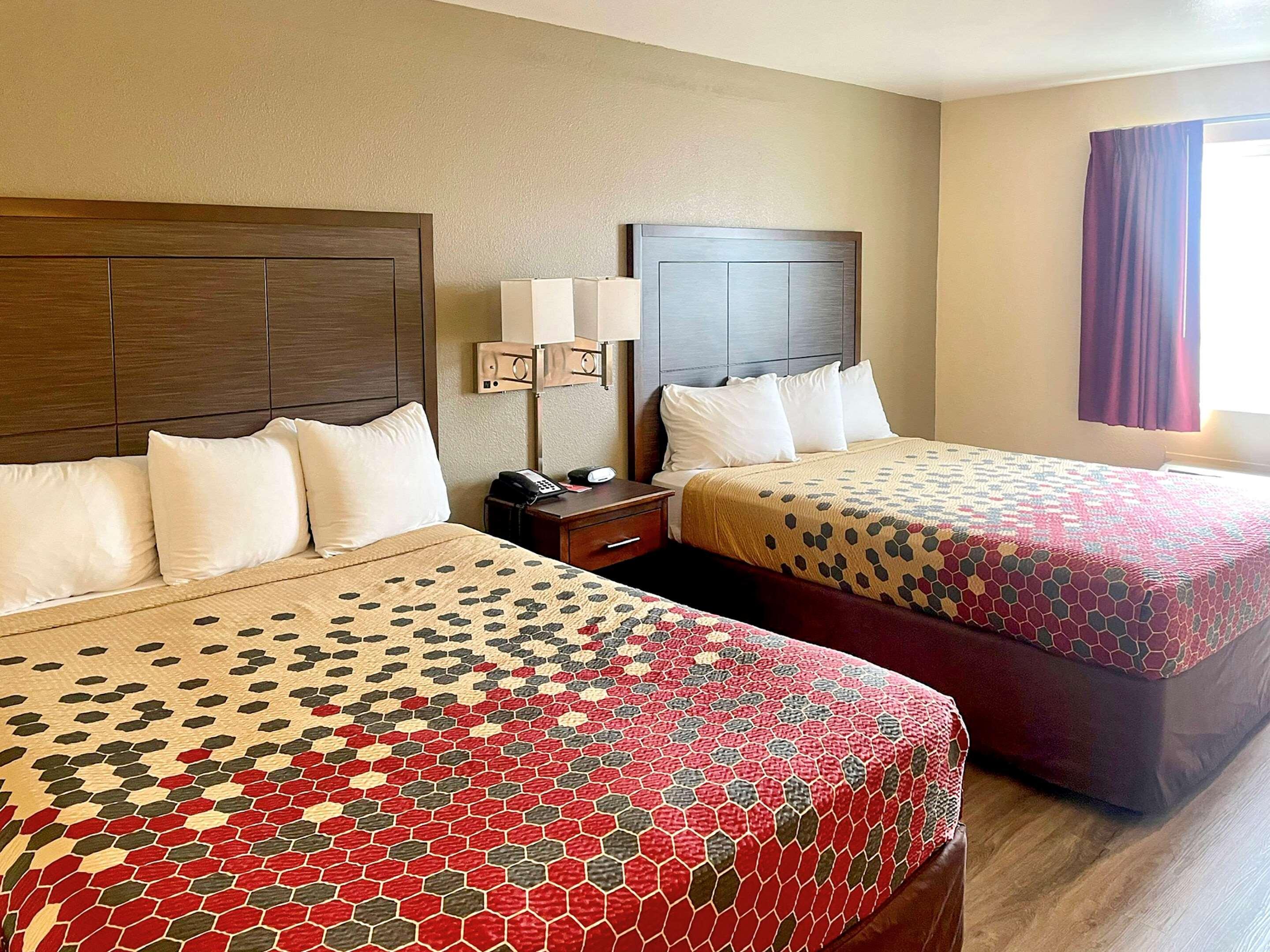 Econo Lodge Inn & Suites Corning Exterior foto