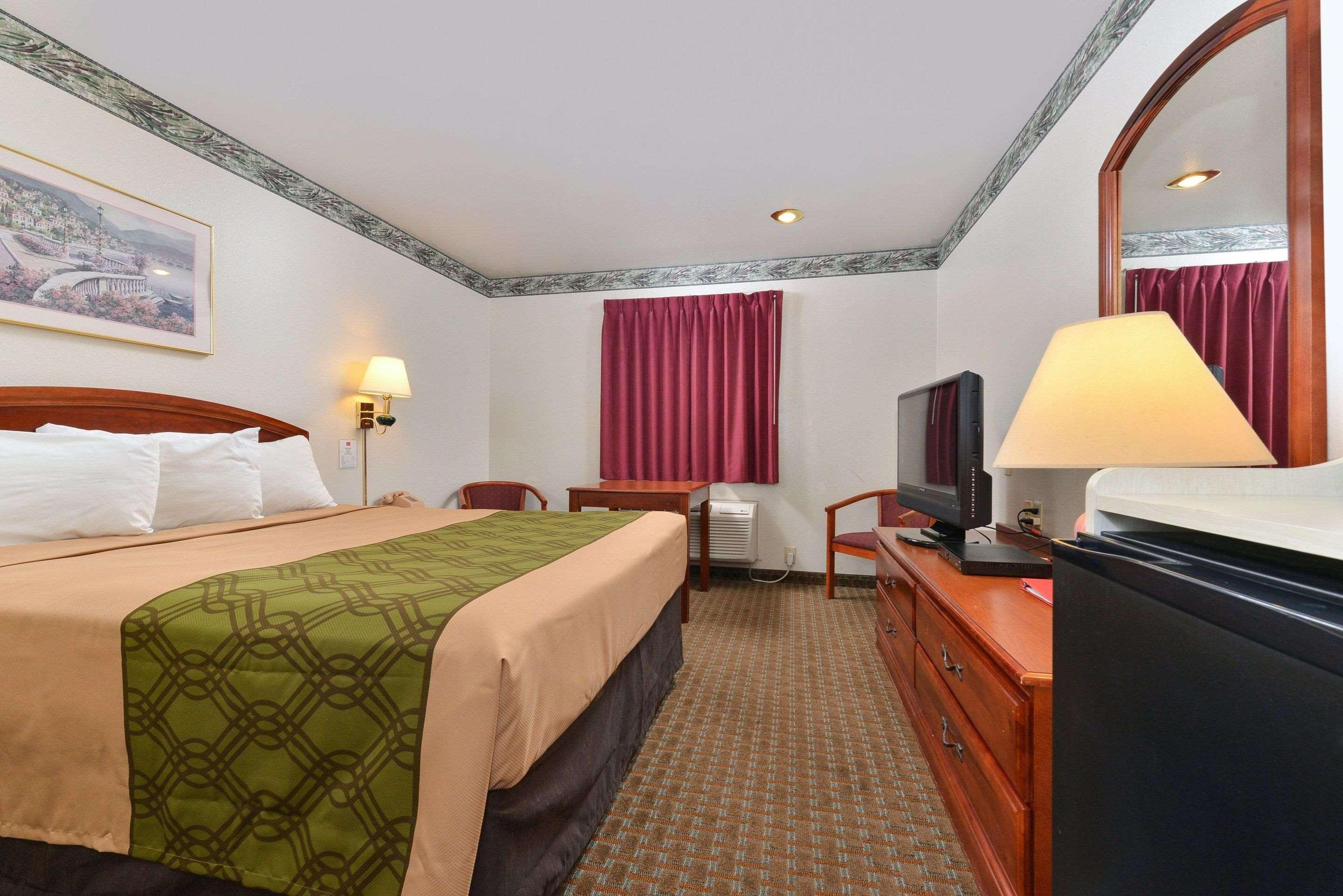 Econo Lodge Inn & Suites Corning Exterior foto
