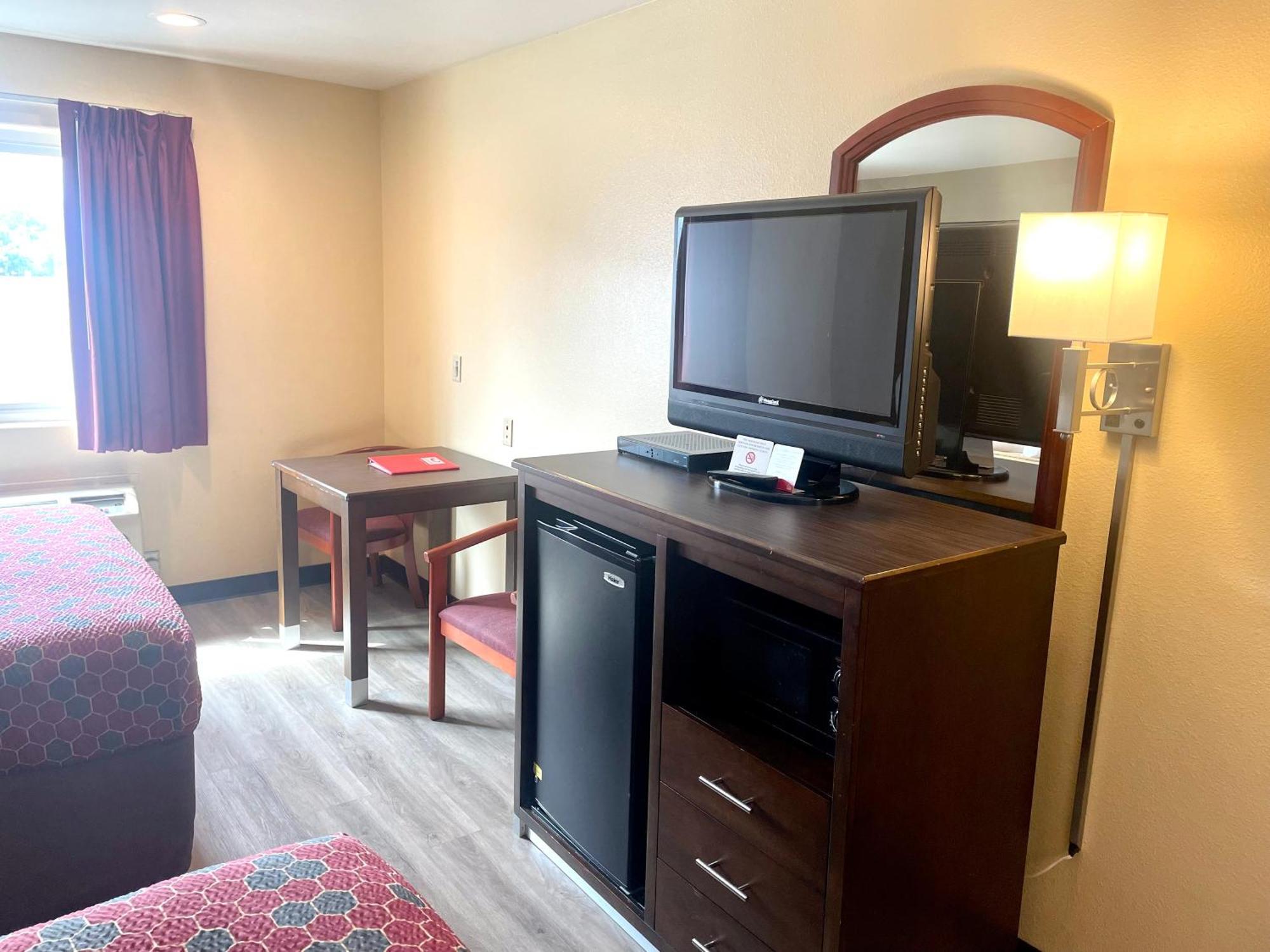 Econo Lodge Inn & Suites Corning Zimmer foto